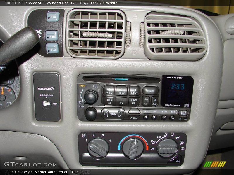 Onyx Black / Graphite 2002 GMC Sonoma SLS Extended Cab 4x4