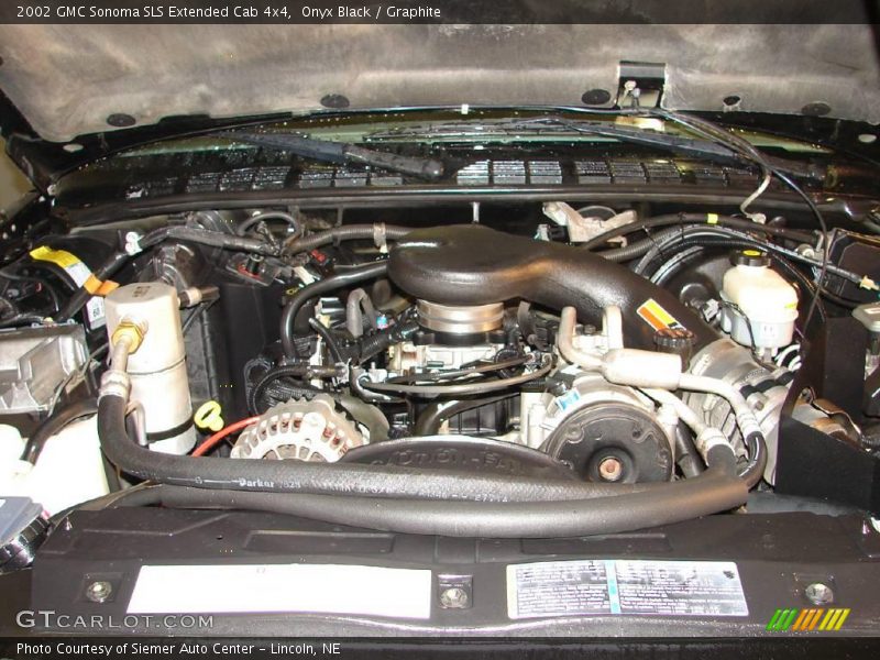 Onyx Black / Graphite 2002 GMC Sonoma SLS Extended Cab 4x4