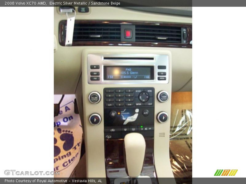 Electric Silver Metallic / Sandstone Beige 2008 Volvo XC70 AWD