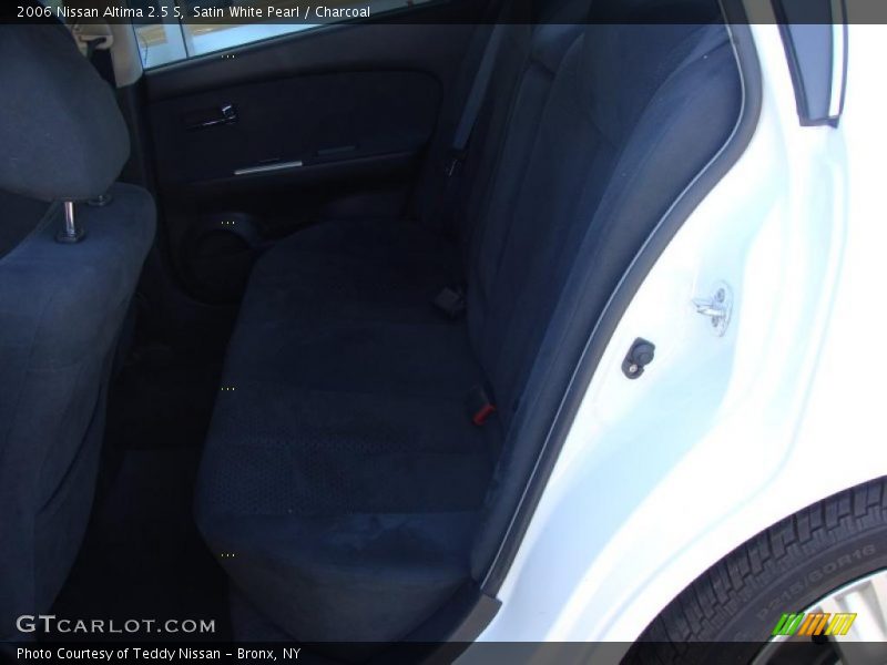 Satin White Pearl / Charcoal 2006 Nissan Altima 2.5 S