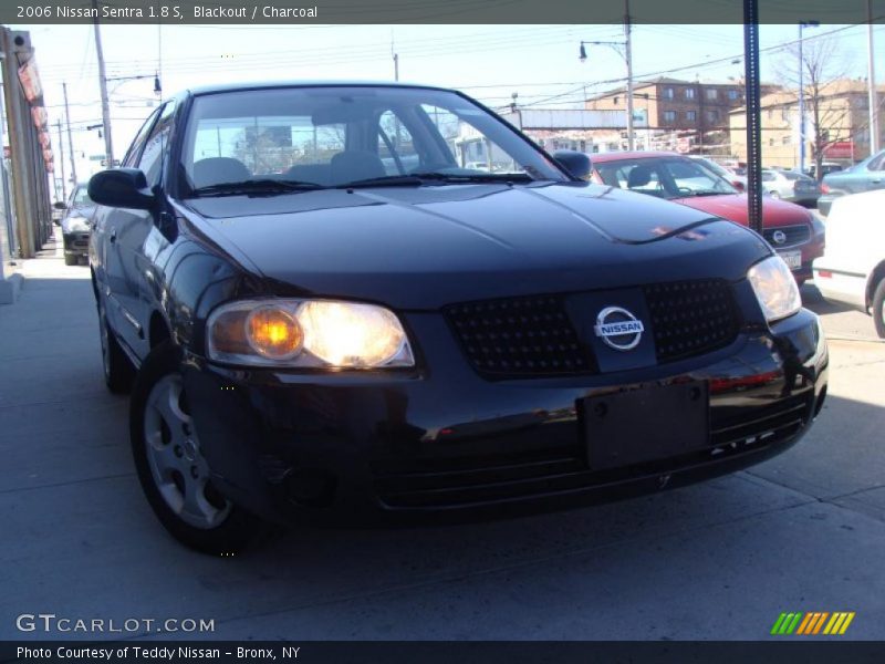 Blackout / Charcoal 2006 Nissan Sentra 1.8 S