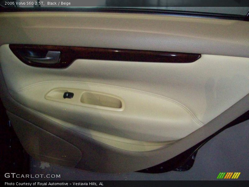 Black / Beige 2006 Volvo S60 2.5T