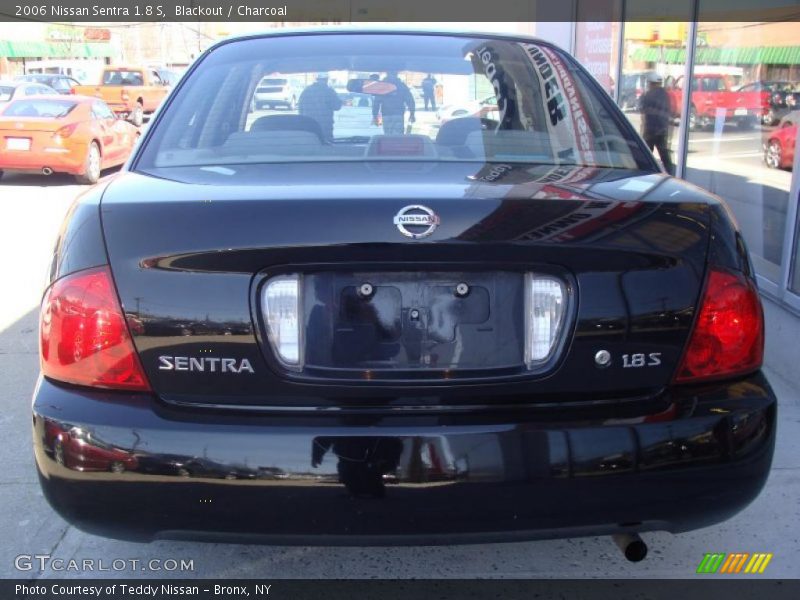 Blackout / Charcoal 2006 Nissan Sentra 1.8 S