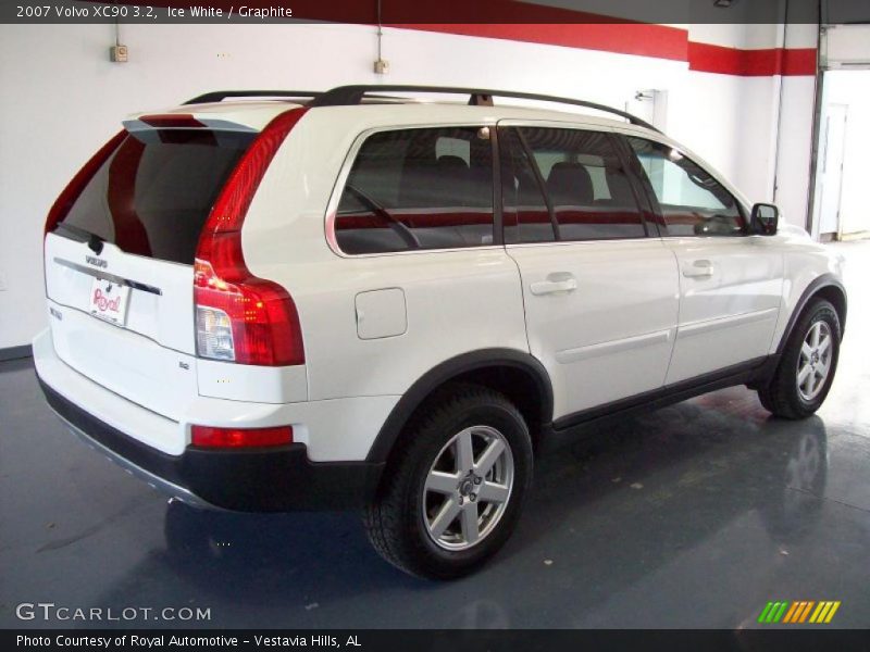 Ice White / Graphite 2007 Volvo XC90 3.2