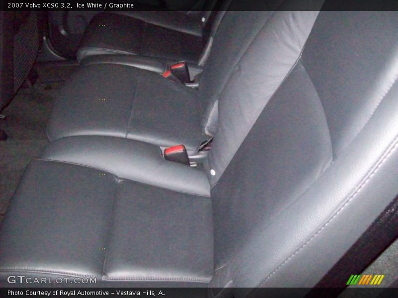 Ice White / Graphite 2007 Volvo XC90 3.2