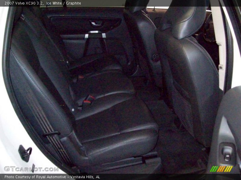 Ice White / Graphite 2007 Volvo XC90 3.2