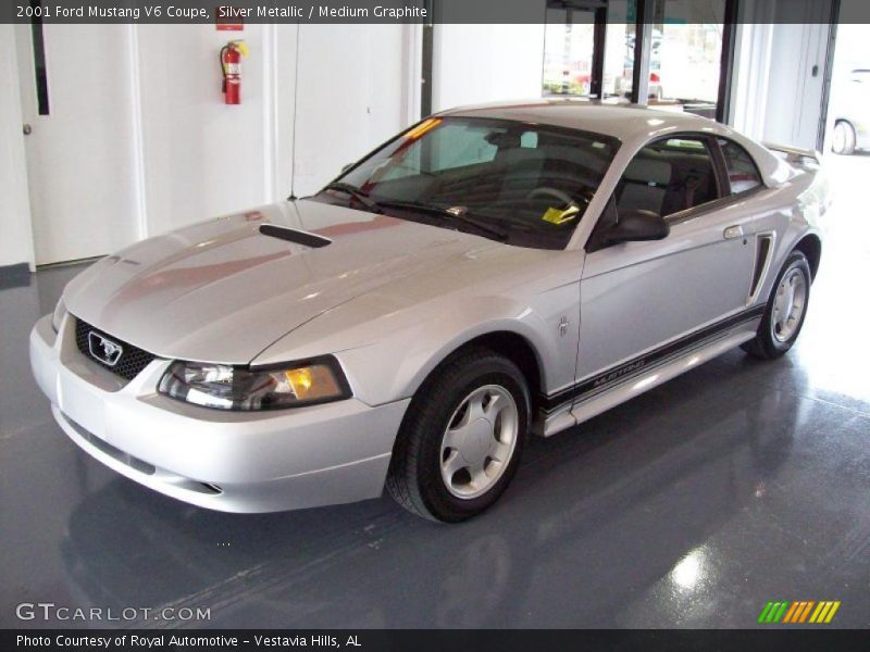 Silver Metallic / Medium Graphite 2001 Ford Mustang V6 Coupe