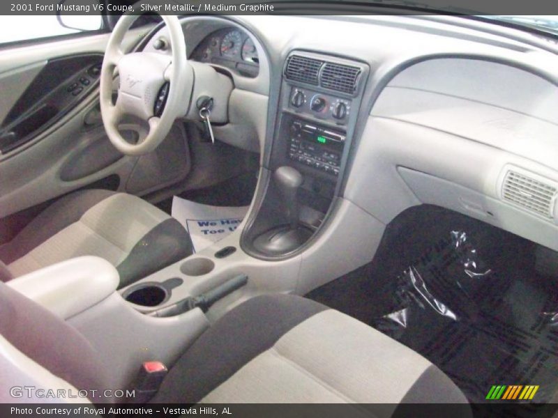 Silver Metallic / Medium Graphite 2001 Ford Mustang V6 Coupe