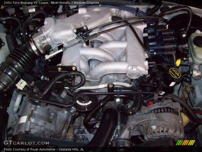 Silver Metallic / Medium Graphite 2001 Ford Mustang V6 Coupe