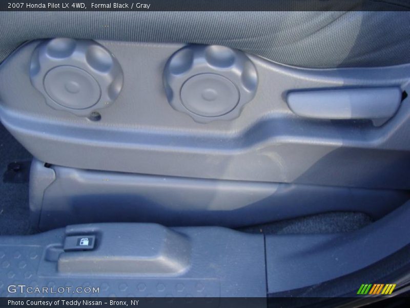 Formal Black / Gray 2007 Honda Pilot LX 4WD