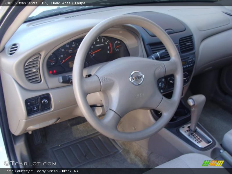 Cloud White / Taupe 2005 Nissan Sentra 1.8 S