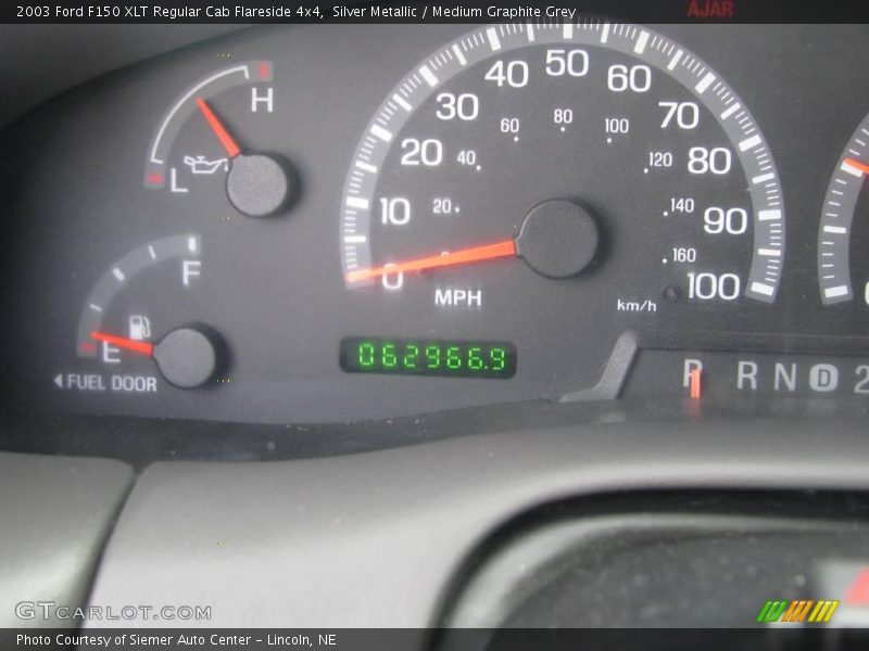 Silver Metallic / Medium Graphite Grey 2003 Ford F150 XLT Regular Cab Flareside 4x4