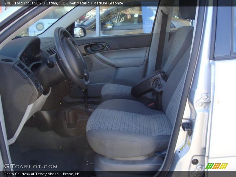 CD Silver Metallic / Medium Graphite 2003 Ford Focus SE 2.3 Sedan