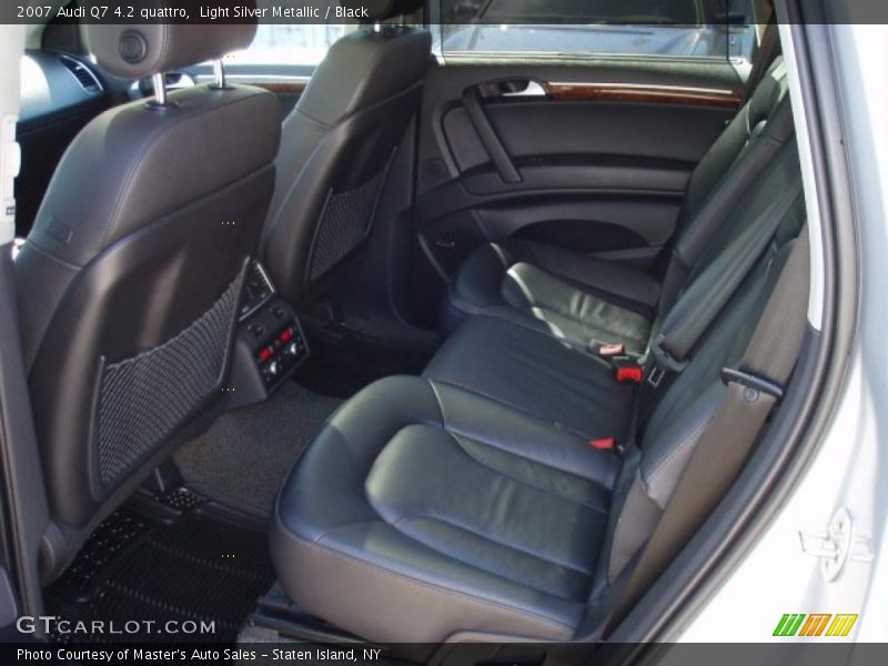 Light Silver Metallic / Black 2007 Audi Q7 4.2 quattro