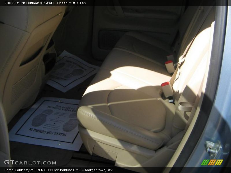 Ocean Mist / Tan 2007 Saturn Outlook XR AWD