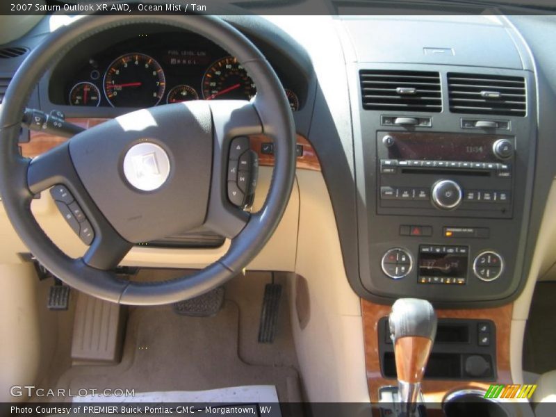 Ocean Mist / Tan 2007 Saturn Outlook XR AWD