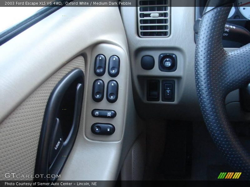 Oxford White / Medium Dark Pebble 2003 Ford Escape XLS V6 4WD