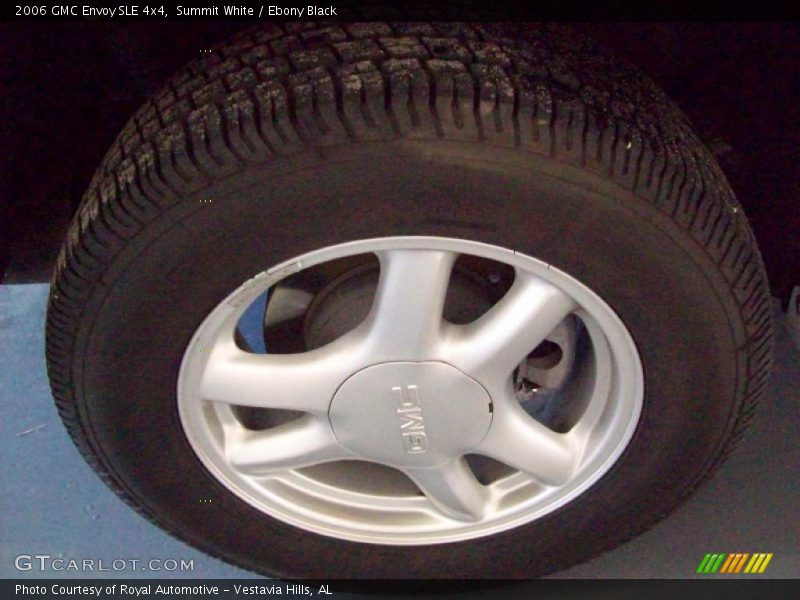 Summit White / Ebony Black 2006 GMC Envoy SLE 4x4
