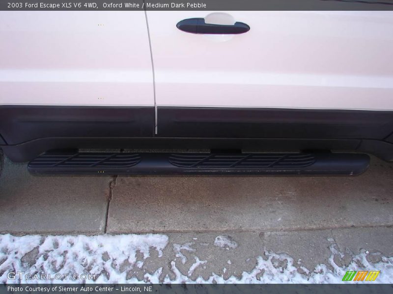 Oxford White / Medium Dark Pebble 2003 Ford Escape XLS V6 4WD