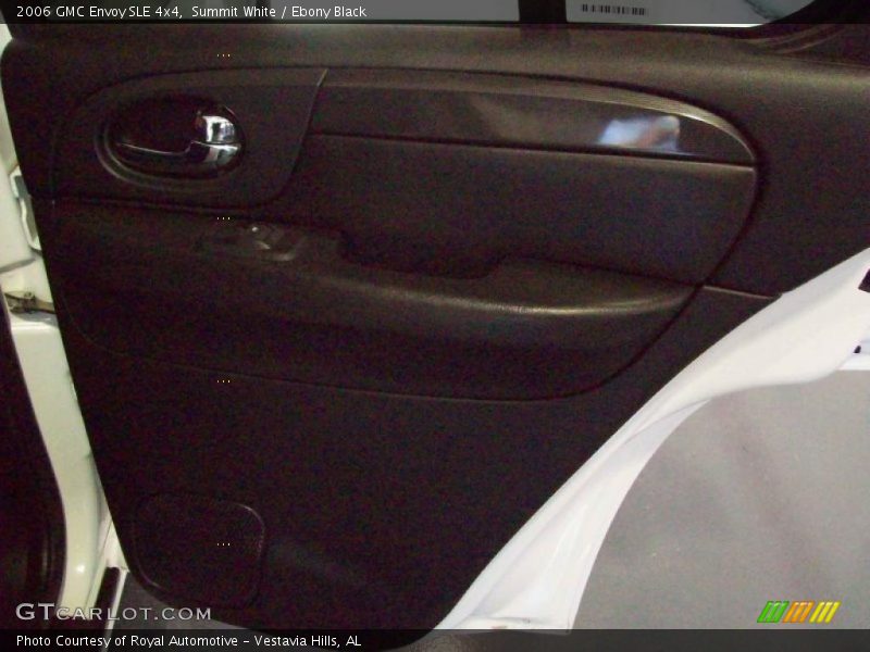 Summit White / Ebony Black 2006 GMC Envoy SLE 4x4