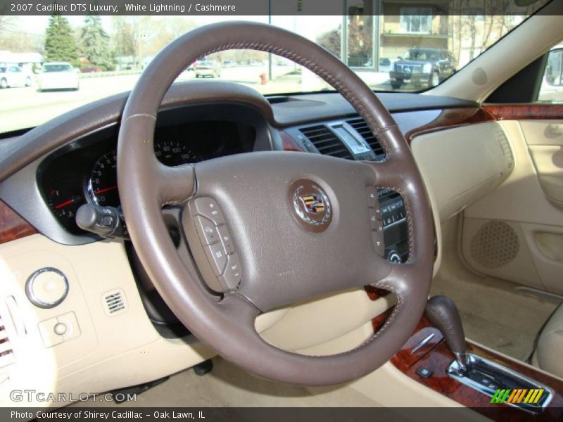 White Lightning / Cashmere 2007 Cadillac DTS Luxury