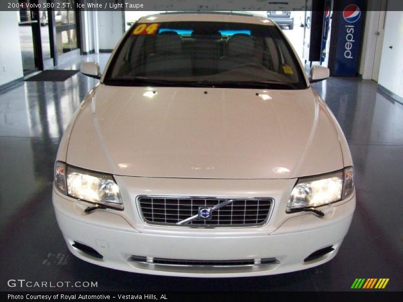 Ice White / Light Taupe 2004 Volvo S80 2.5T