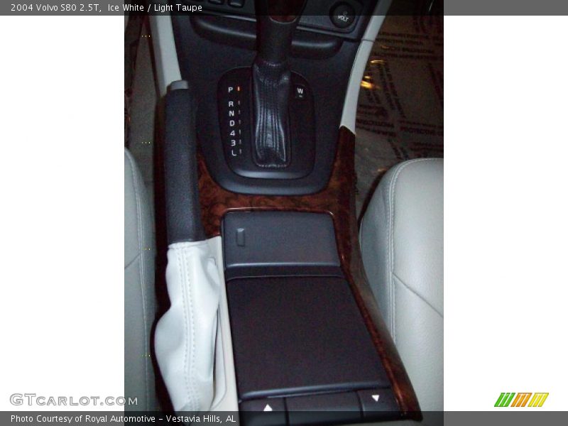 Ice White / Light Taupe 2004 Volvo S80 2.5T