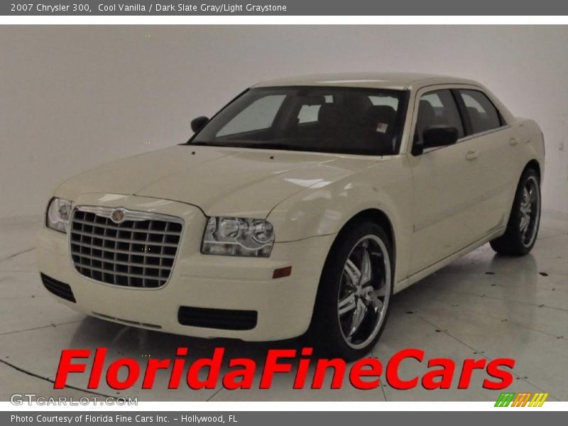 Cool Vanilla / Dark Slate Gray/Light Graystone 2007 Chrysler 300