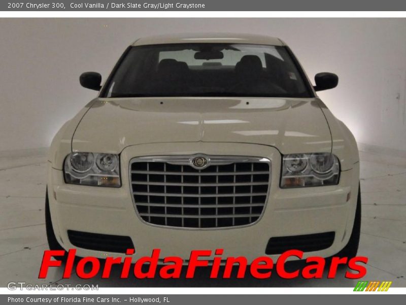 Cool Vanilla / Dark Slate Gray/Light Graystone 2007 Chrysler 300