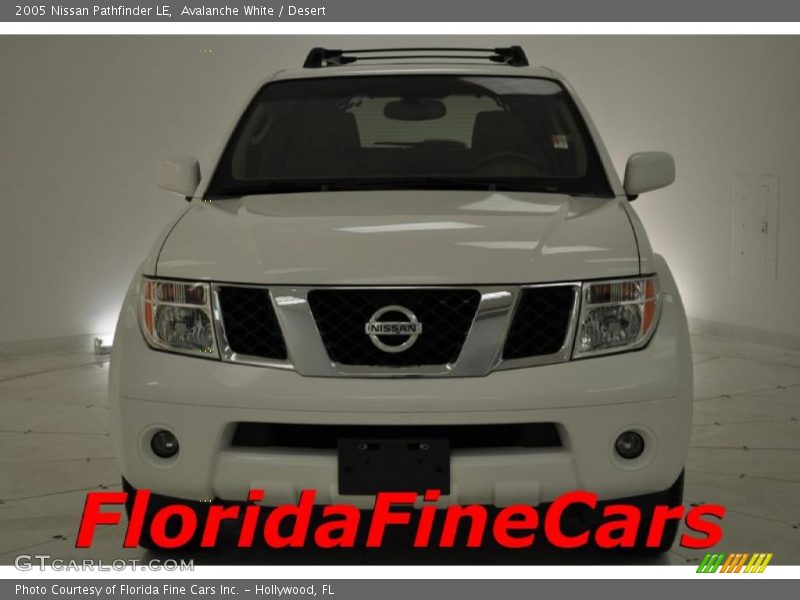 Avalanche White / Desert 2005 Nissan Pathfinder LE