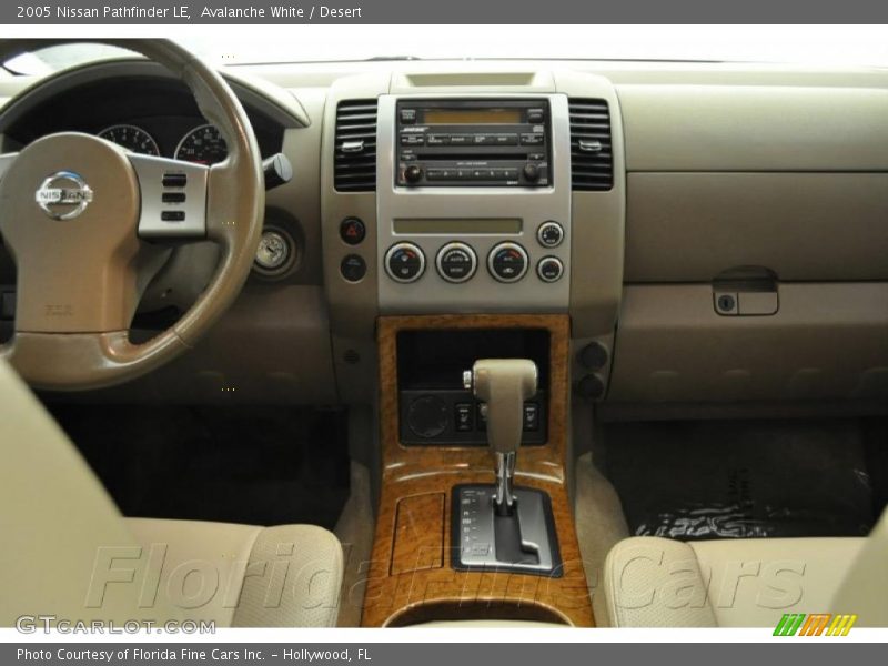 Avalanche White / Desert 2005 Nissan Pathfinder LE