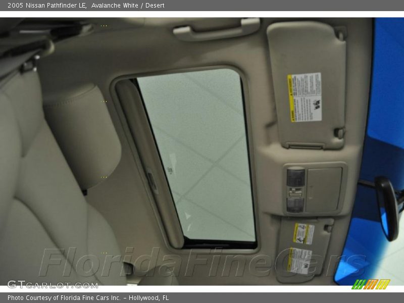 Avalanche White / Desert 2005 Nissan Pathfinder LE
