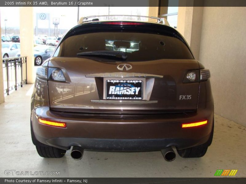 Beryllium 16 / Graphite 2005 Infiniti FX 35 AWD