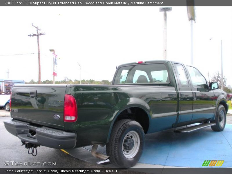 Woodland Green Metallic / Medium Parchment 2000 Ford F250 Super Duty XL Extended Cab