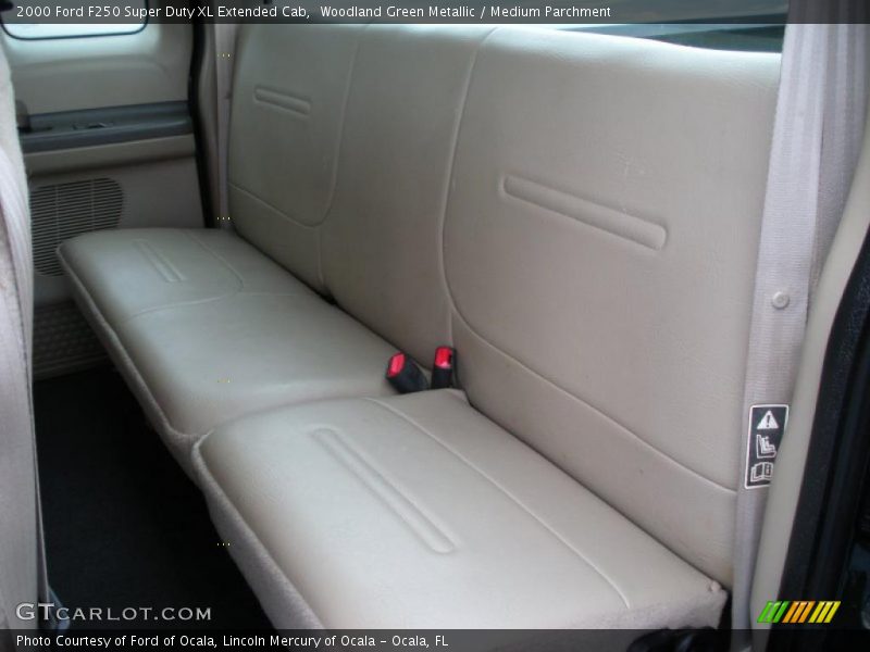 Woodland Green Metallic / Medium Parchment 2000 Ford F250 Super Duty XL Extended Cab