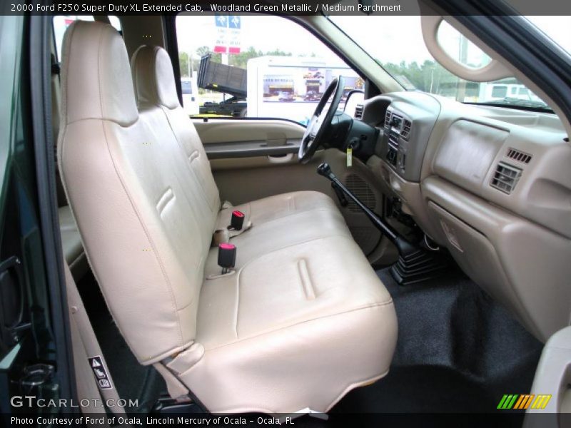 Woodland Green Metallic / Medium Parchment 2000 Ford F250 Super Duty XL Extended Cab
