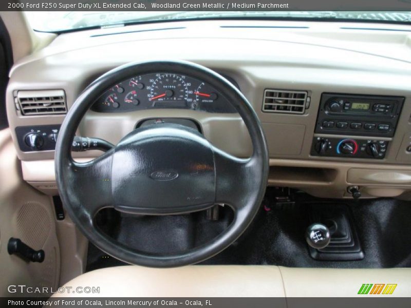Woodland Green Metallic / Medium Parchment 2000 Ford F250 Super Duty XL Extended Cab