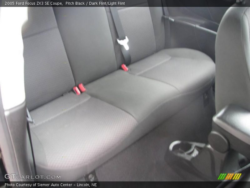 Pitch Black / Dark Flint/Light Flint 2005 Ford Focus ZX3 SE Coupe