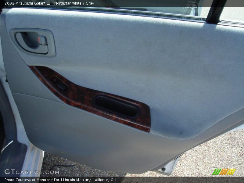 Northstar White / Gray 2001 Mitsubishi Galant ES