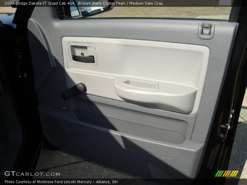 Brilliant Black Crystal Pearl / Medium Slate Gray 2007 Dodge Dakota ST Quad Cab 4x4