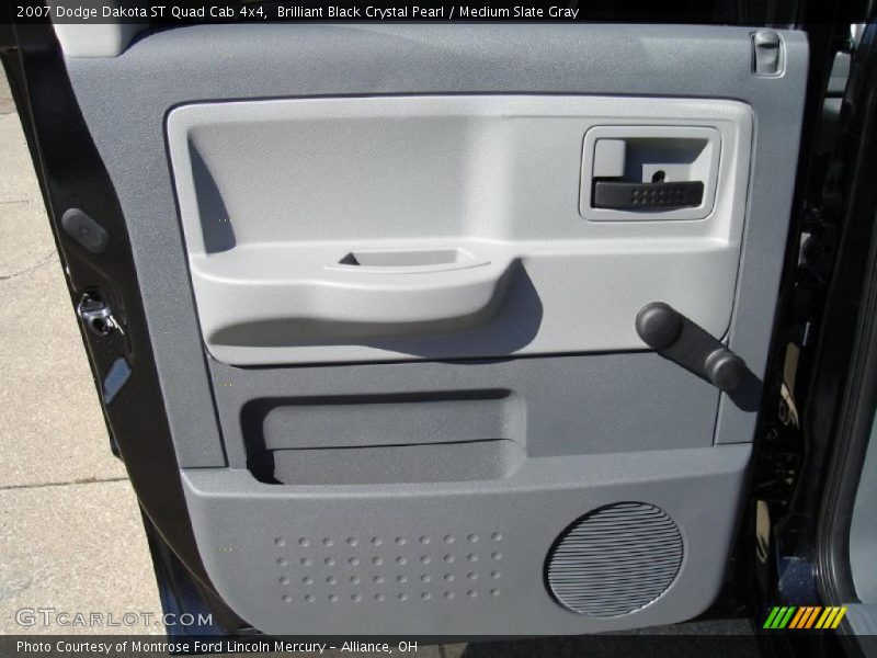 Brilliant Black Crystal Pearl / Medium Slate Gray 2007 Dodge Dakota ST Quad Cab 4x4