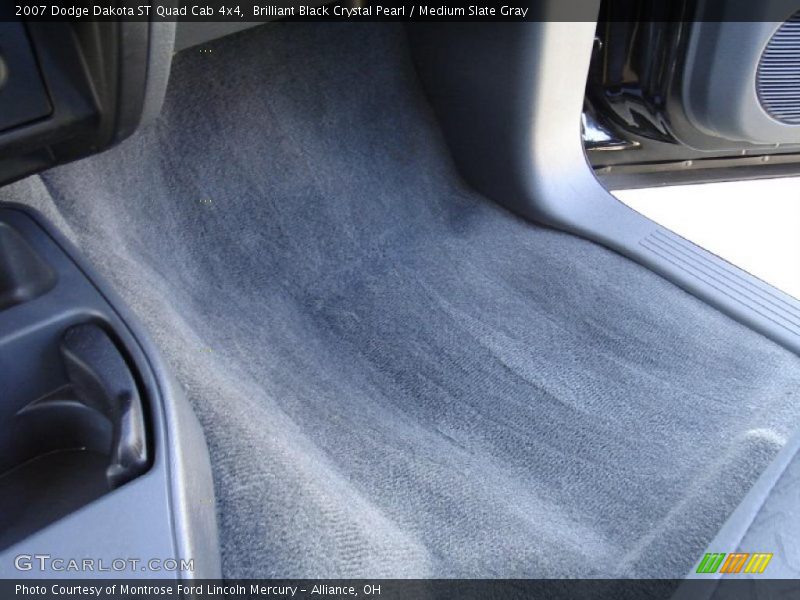 Brilliant Black Crystal Pearl / Medium Slate Gray 2007 Dodge Dakota ST Quad Cab 4x4
