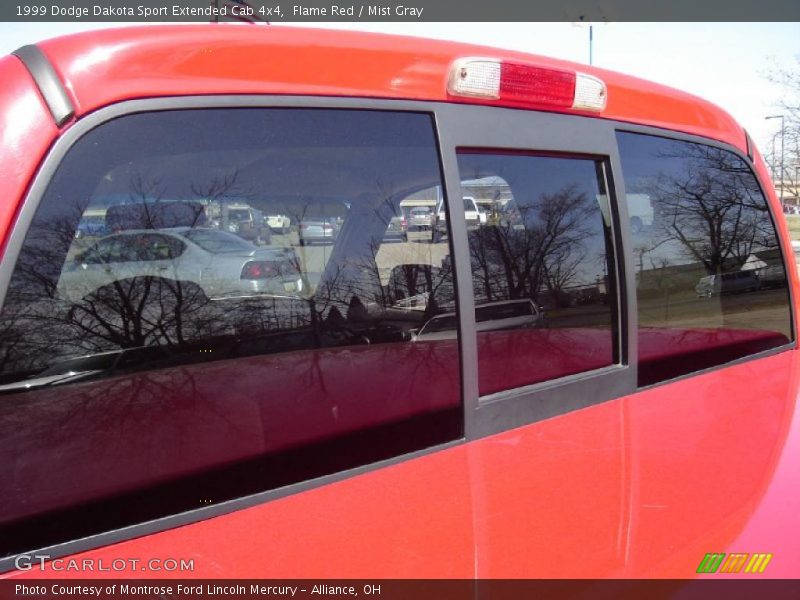 Flame Red / Mist Gray 1999 Dodge Dakota Sport Extended Cab 4x4
