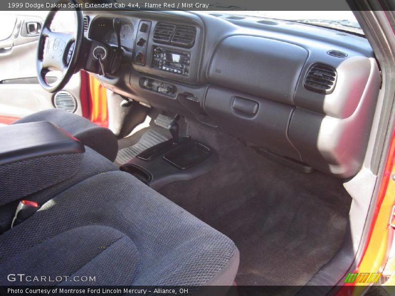 Flame Red / Mist Gray 1999 Dodge Dakota Sport Extended Cab 4x4