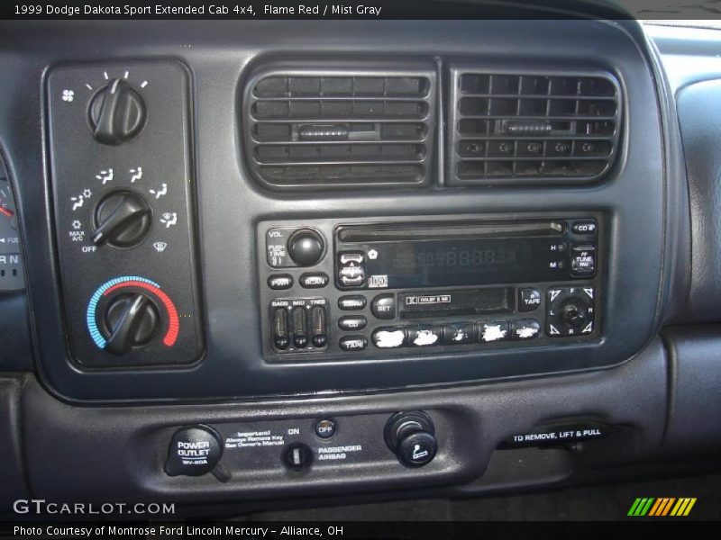 Flame Red / Mist Gray 1999 Dodge Dakota Sport Extended Cab 4x4