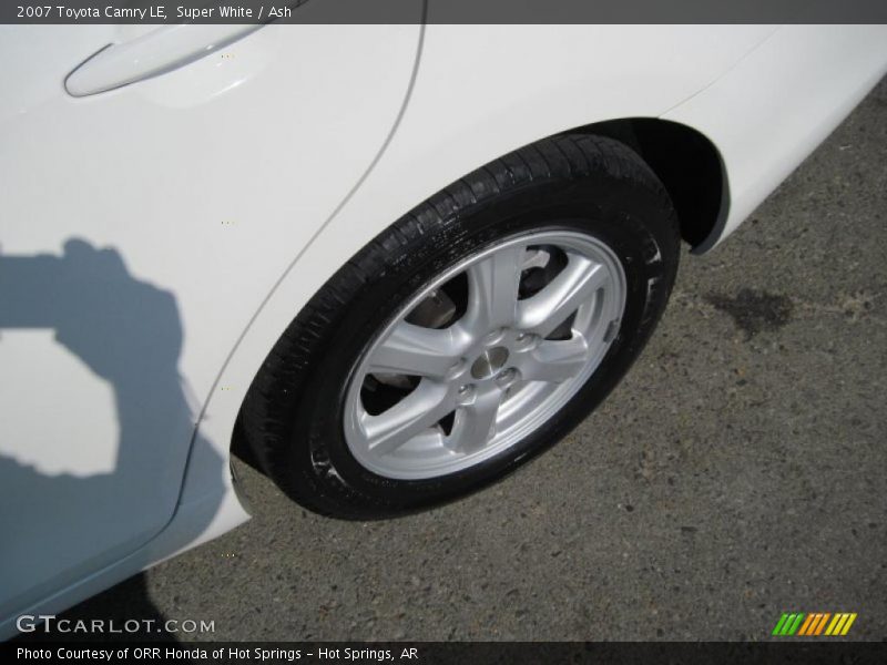 Super White / Ash 2007 Toyota Camry LE