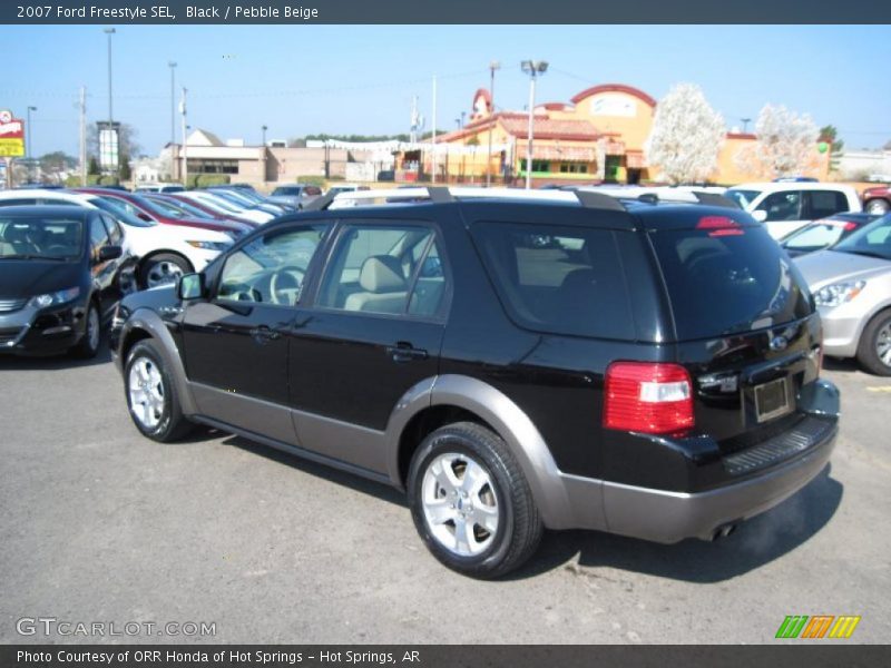 Black / Pebble Beige 2007 Ford Freestyle SEL