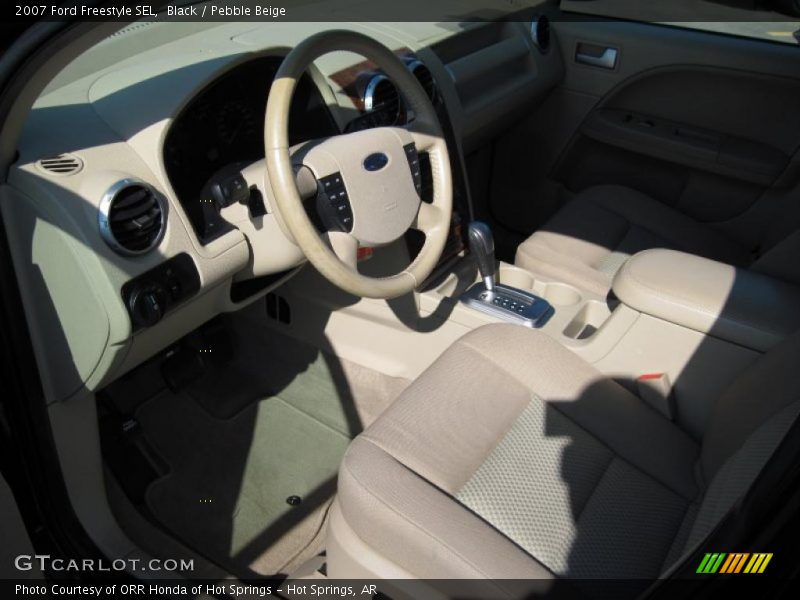 Black / Pebble Beige 2007 Ford Freestyle SEL