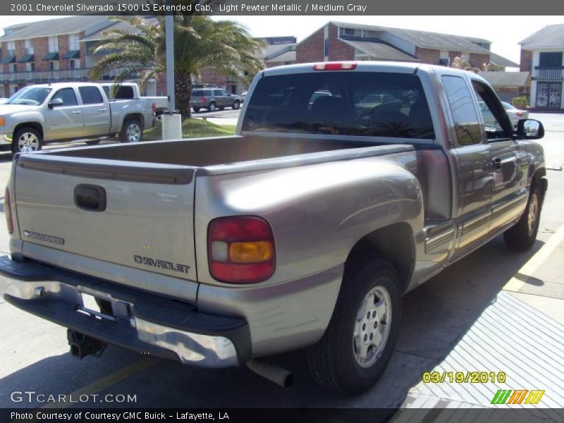 Light Pewter Metallic / Medium Gray 2001 Chevrolet Silverado 1500 LS Extended Cab