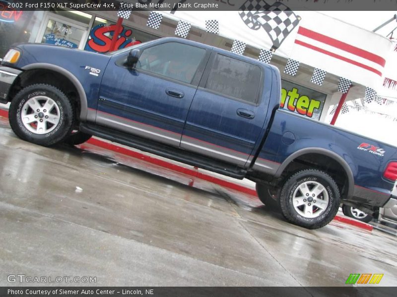 True Blue Metallic / Dark Graphite 2002 Ford F150 XLT SuperCrew 4x4